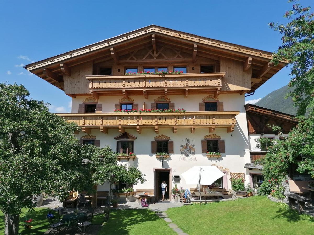 Fleckhof Hotel Neustift im Stubaital Exterior photo