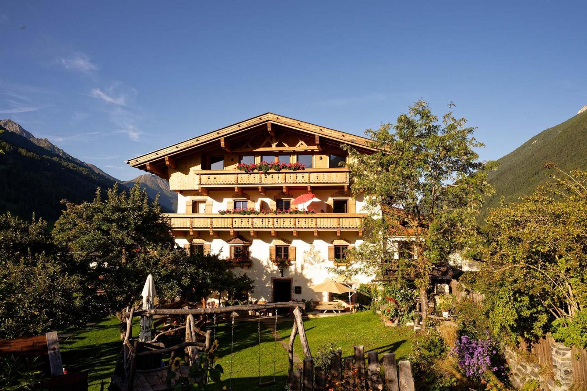 Fleckhof Hotel Neustift im Stubaital Exterior photo